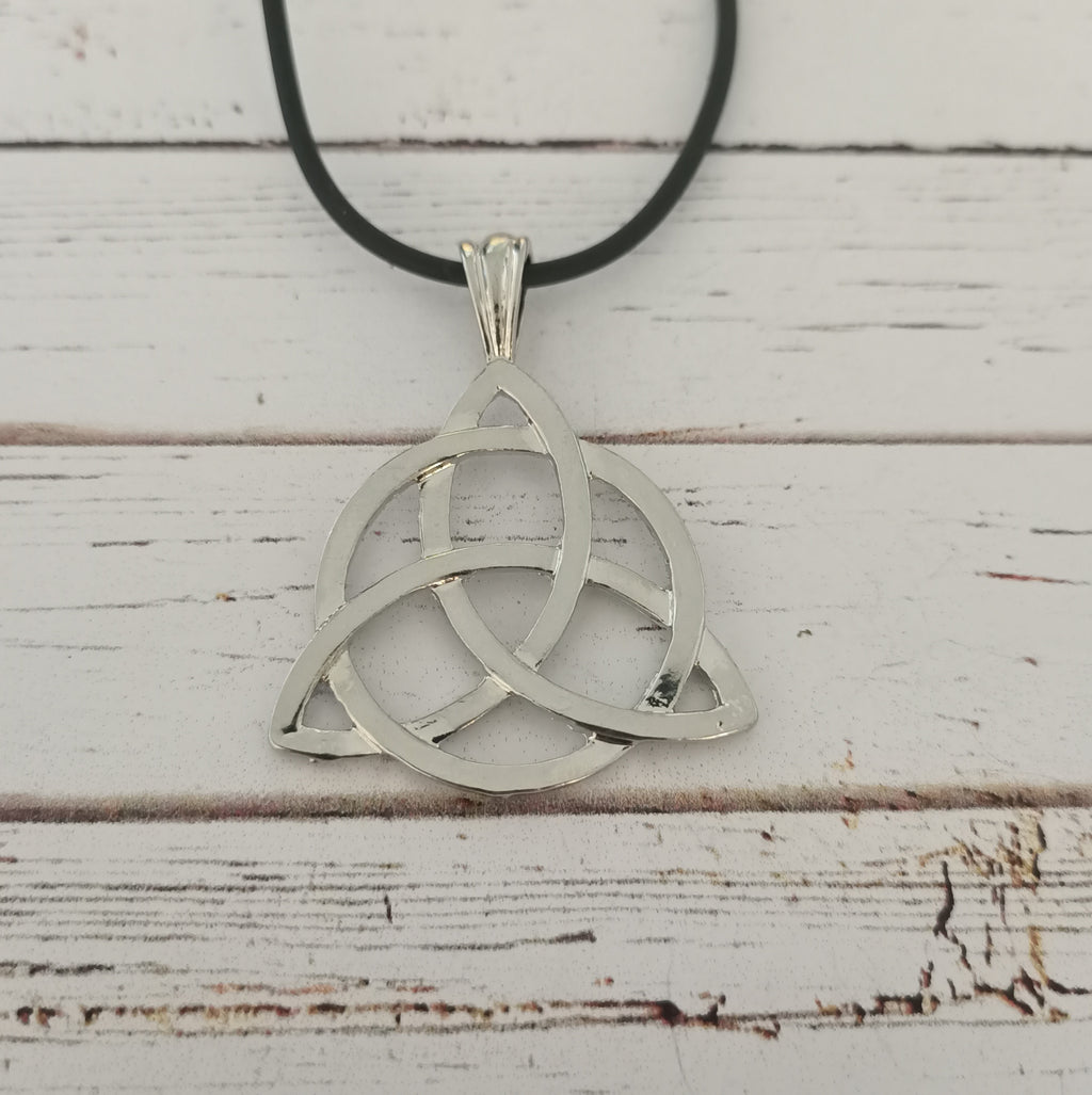 Triquetra necklace