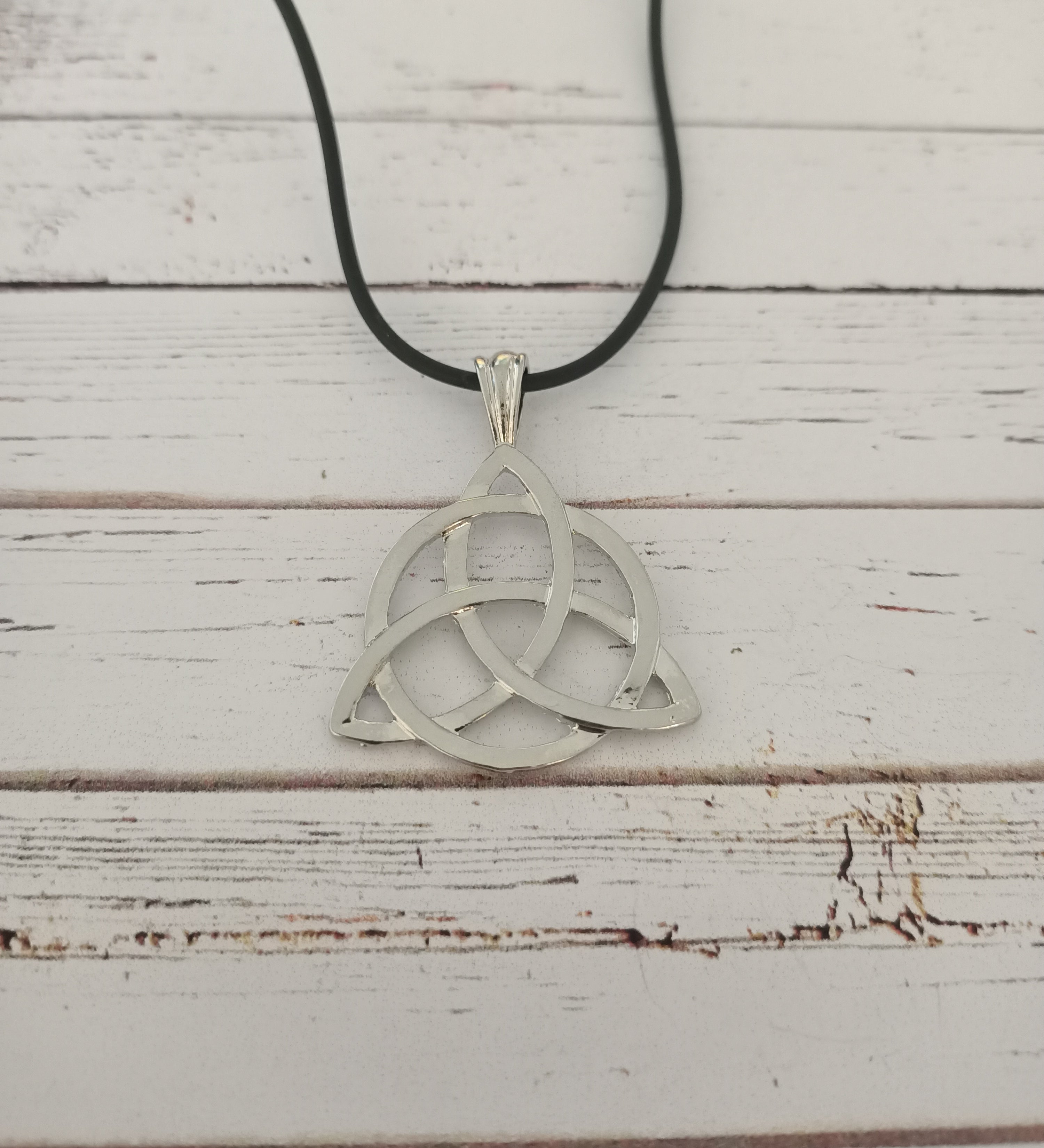 Triquetra necklace