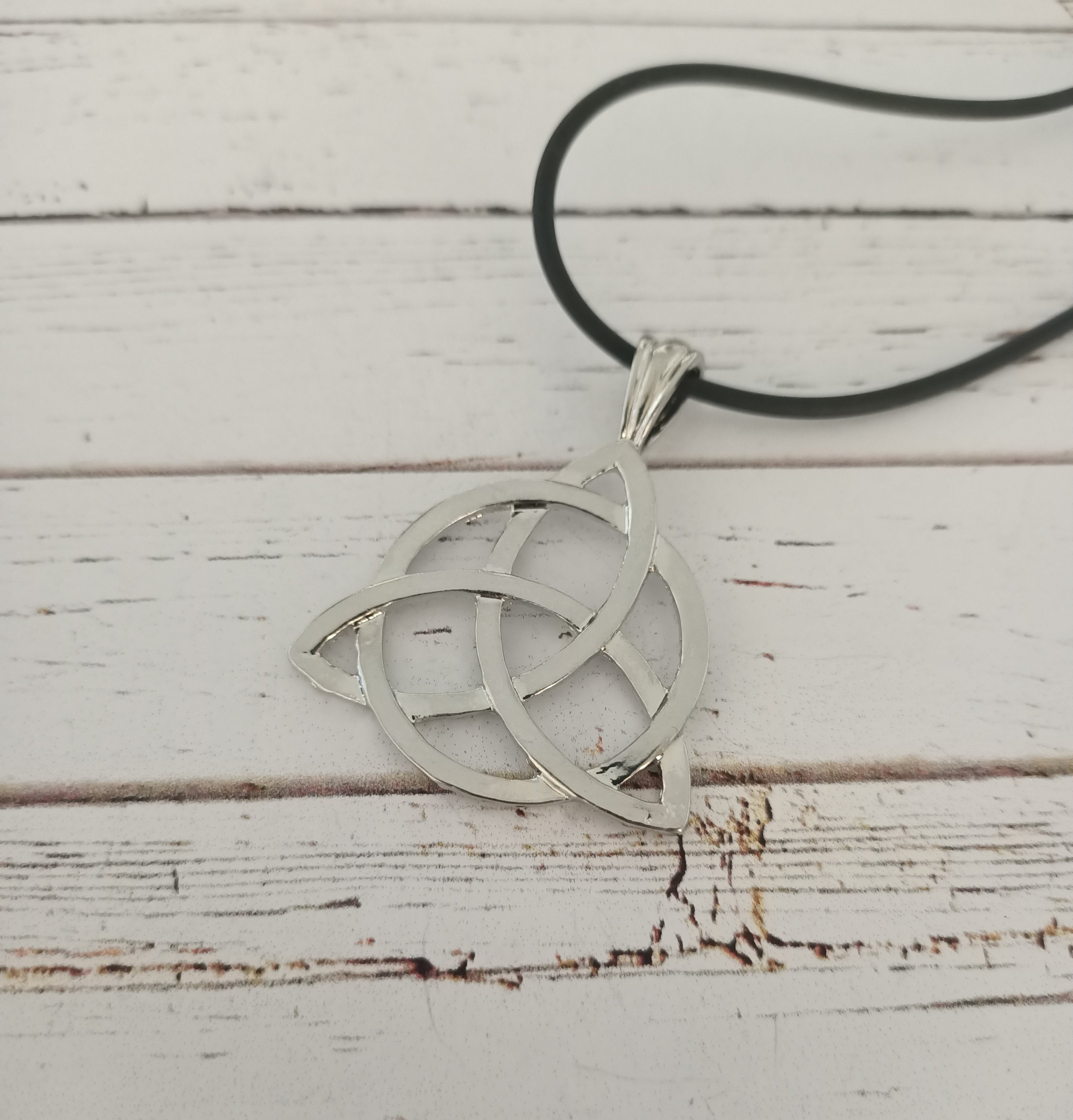 Triquetra necklace