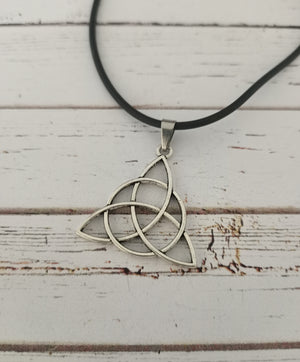 Triquetra necklace