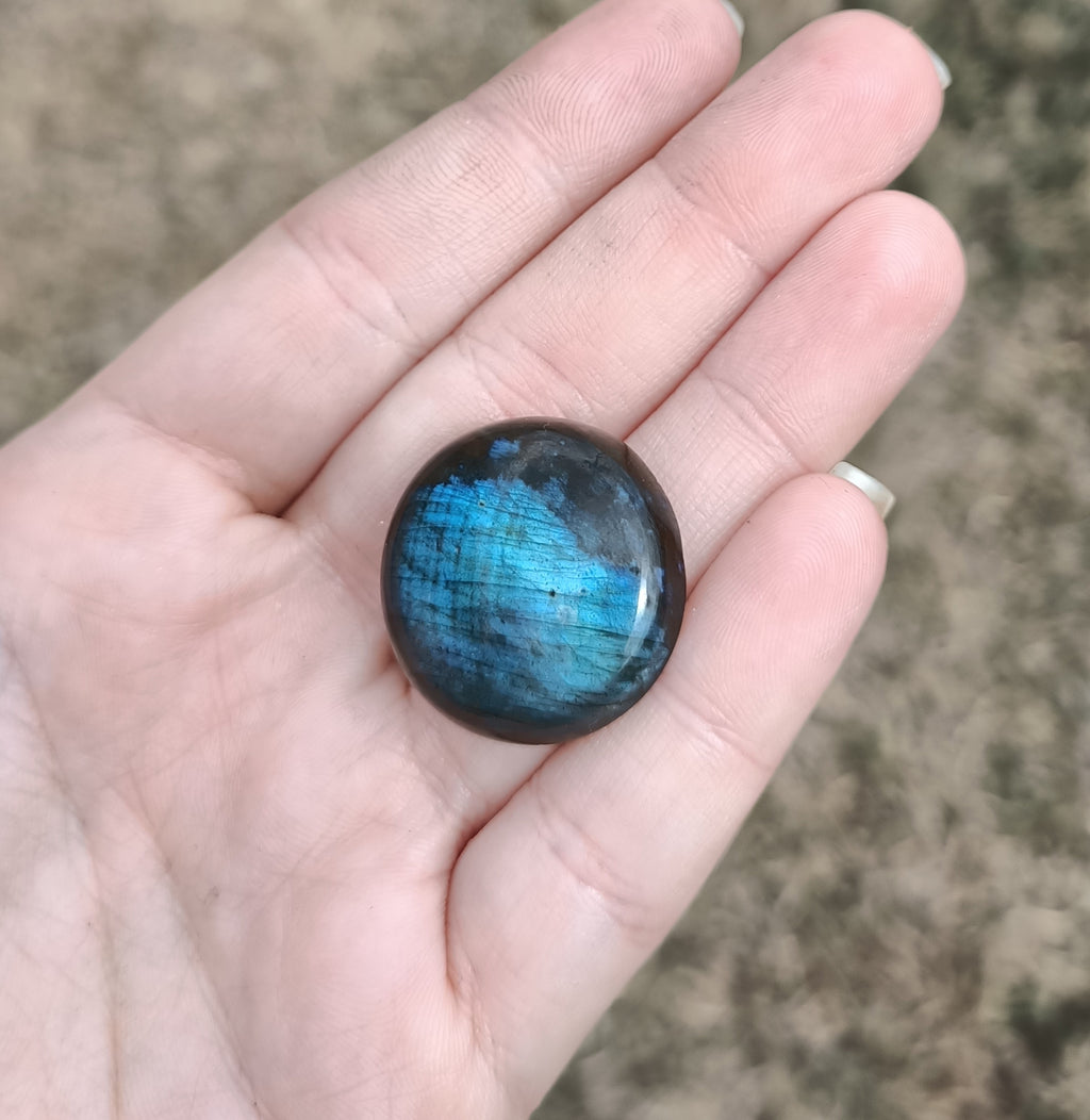 Labradorite stone