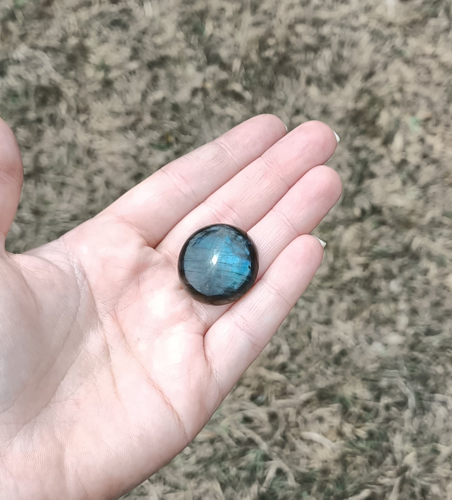 Labradorite stone