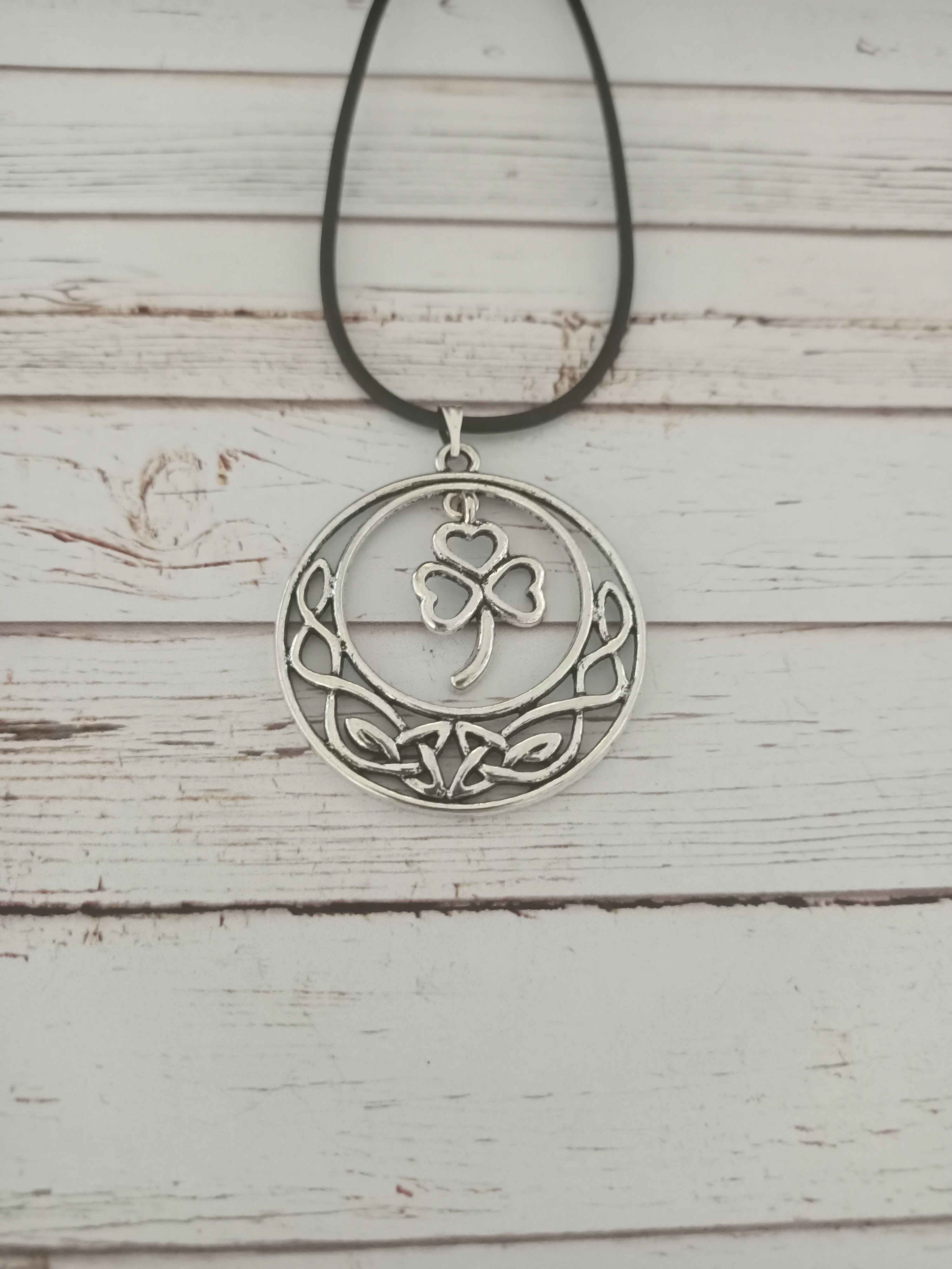 Four leaf Clover moon necklace