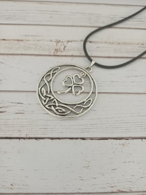 Four leaf Clover moon necklace